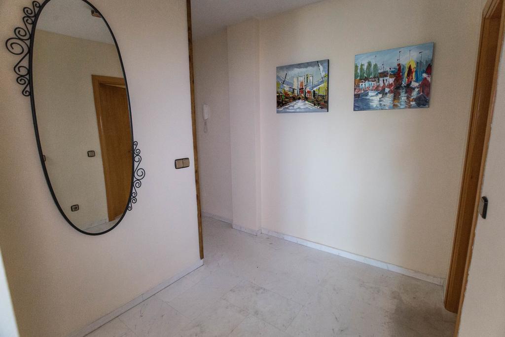 טורמולינוס Deluxe Sea View Apartments מראה חיצוני תמונה