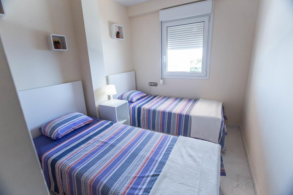 טורמולינוס Deluxe Sea View Apartments מראה חיצוני תמונה