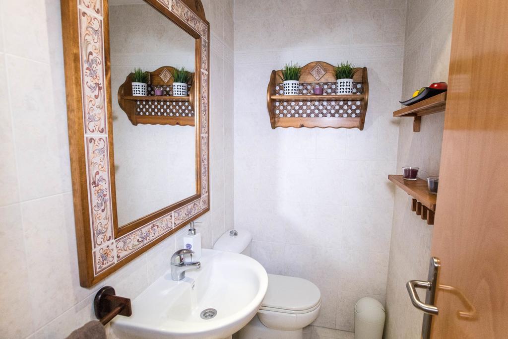 טורמולינוס Deluxe Sea View Apartments מראה חיצוני תמונה