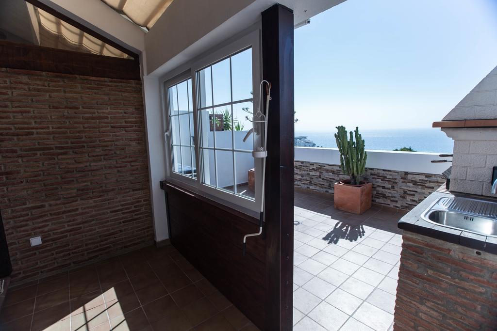 טורמולינוס Deluxe Sea View Apartments מראה חיצוני תמונה